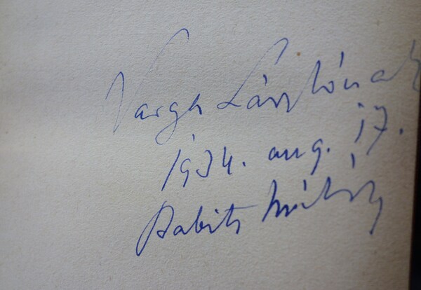 BABITS Mihály: Irodalmi problémák.